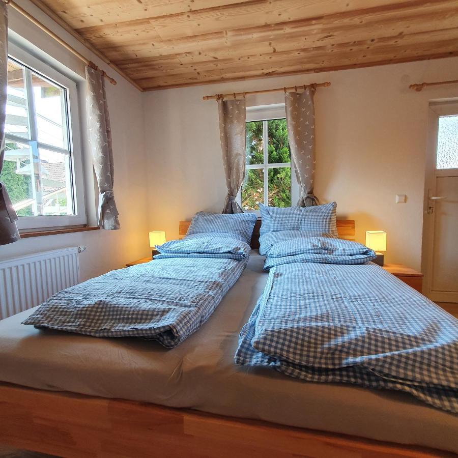 Alte Backstube - Ferienwohnung Huettenstube Und Ferienzimmer Auszeit Erkenbrechtsweiler Экстерьер фото